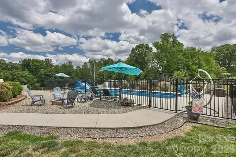 2726 Cedar Forest Road Ronda NC 28670