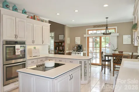 2726 Cedar Forest Road Ronda NC 28670