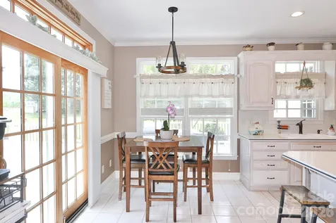 2726 Cedar Forest Road Ronda NC 28670