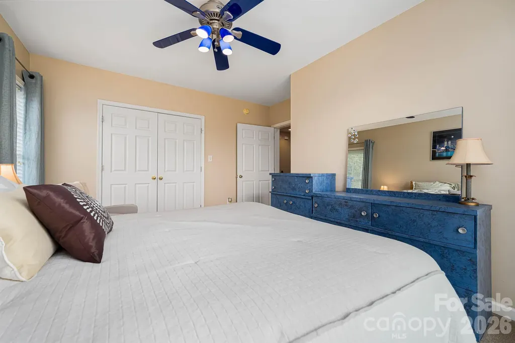 1697 Windswept Ridge Marshall NC 28753