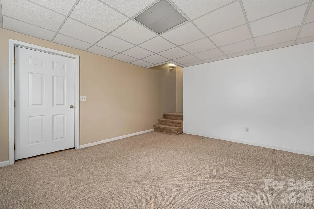 1697 Windswept Ridge Marshall NC 28753