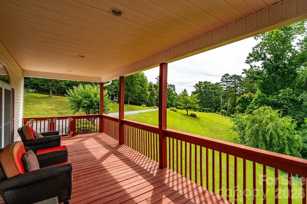 1697 Windswept Ridge Marshall NC 28753