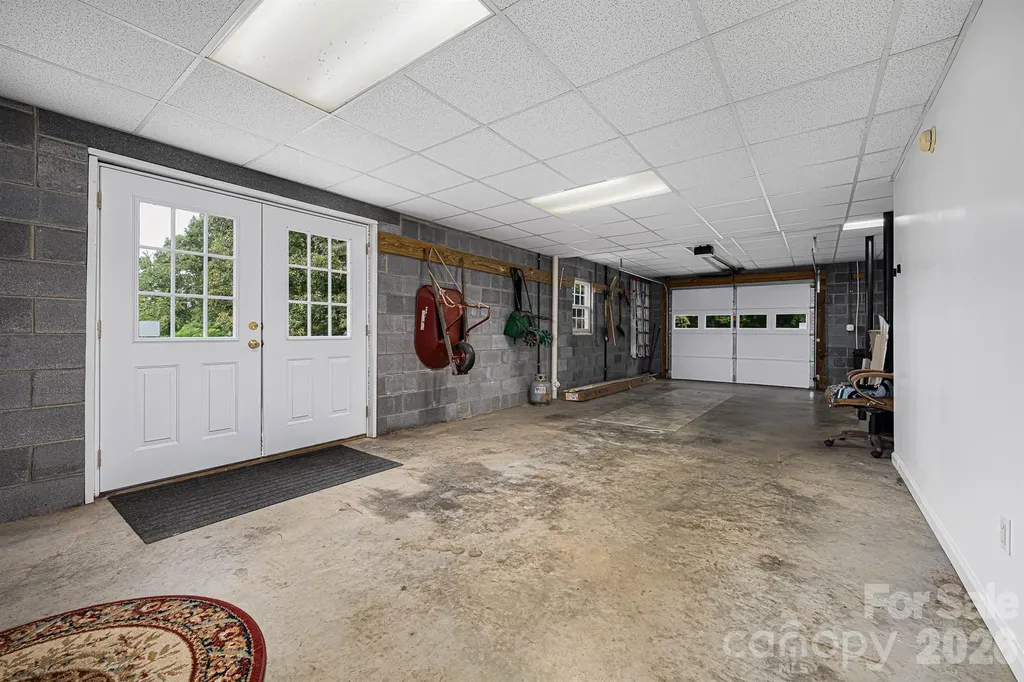 1697 Windswept Ridge Marshall NC 28753