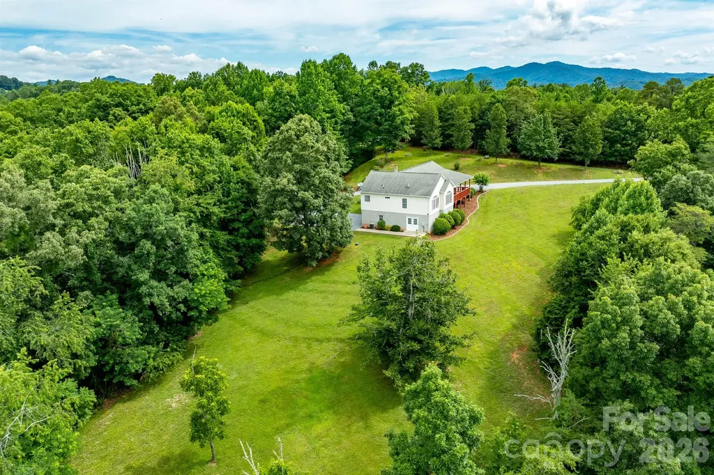 1697 Windswept Ridge Marshall NC 28753