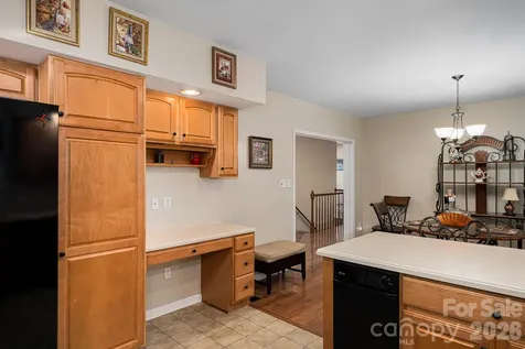 1697 Windswept Ridge Marshall NC 28753