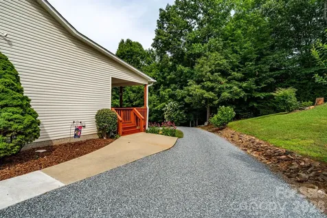 1697 Windswept Ridge Marshall NC 28753