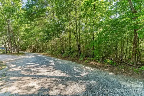 2229 Old Highway 10 Highway Nebo NC 28761