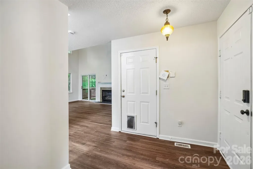 124 Karla Circle Hendersonville NC 28739