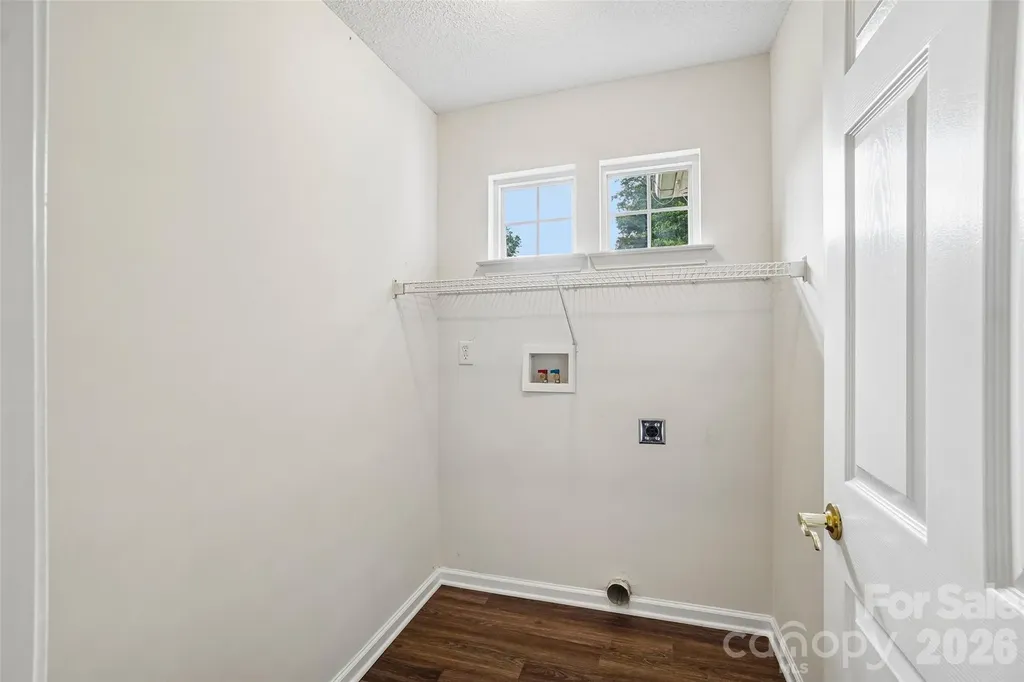124 Karla Circle Hendersonville NC 28739