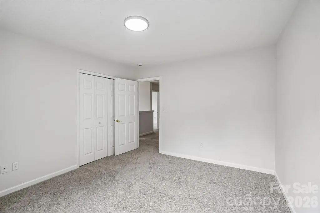 124 Karla Circle Hendersonville NC 28739