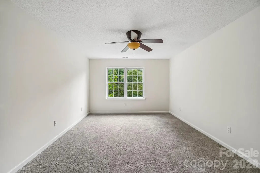 124 Karla Circle Hendersonville NC 28739