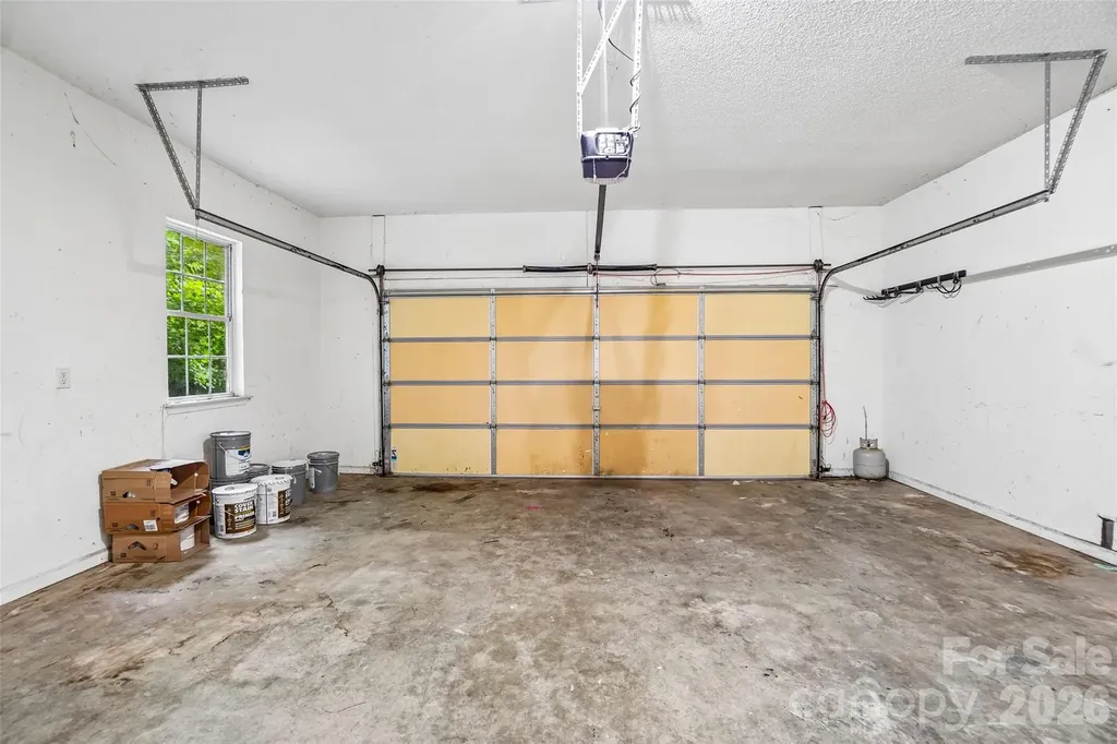 124 Karla Circle Hendersonville NC 28739