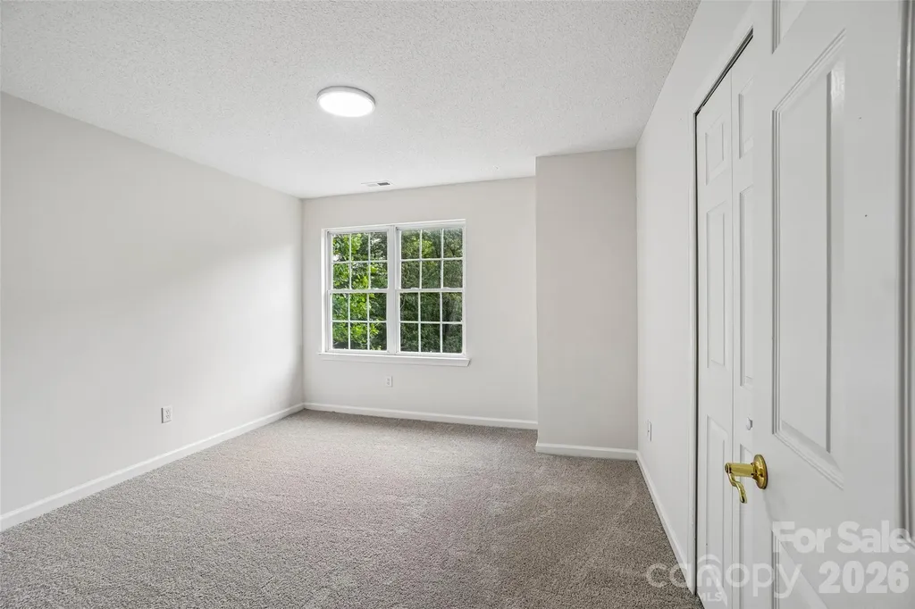 124 Karla Circle Hendersonville NC 28739