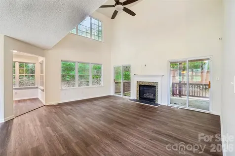 124 Karla Circle Hendersonville NC 28739