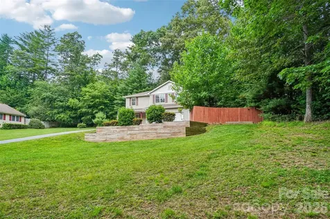 124 Karla Circle Hendersonville NC 28739