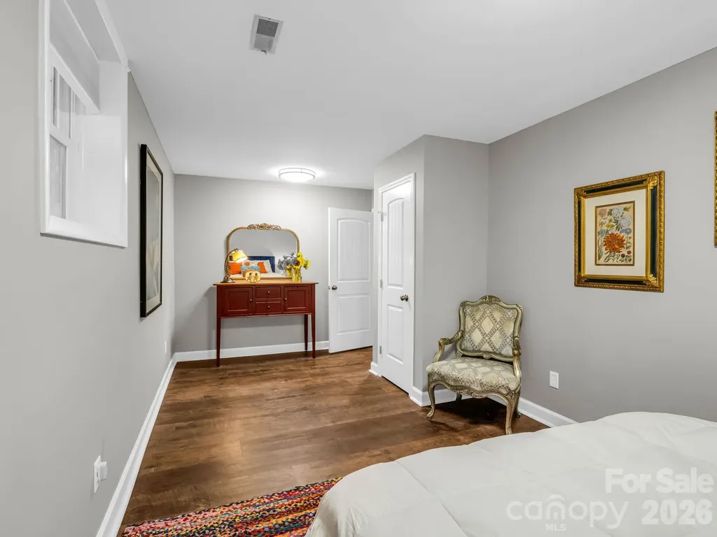 59 Underhill Road Hendersonville NC 28792