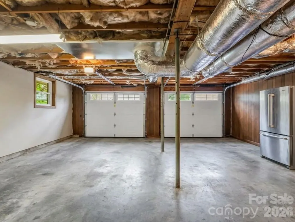 59 Underhill Road Hendersonville NC 28792