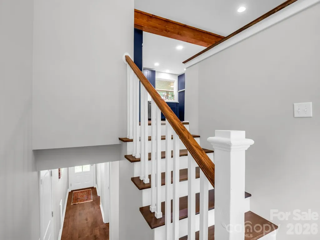 59 Underhill Road Hendersonville NC 28792