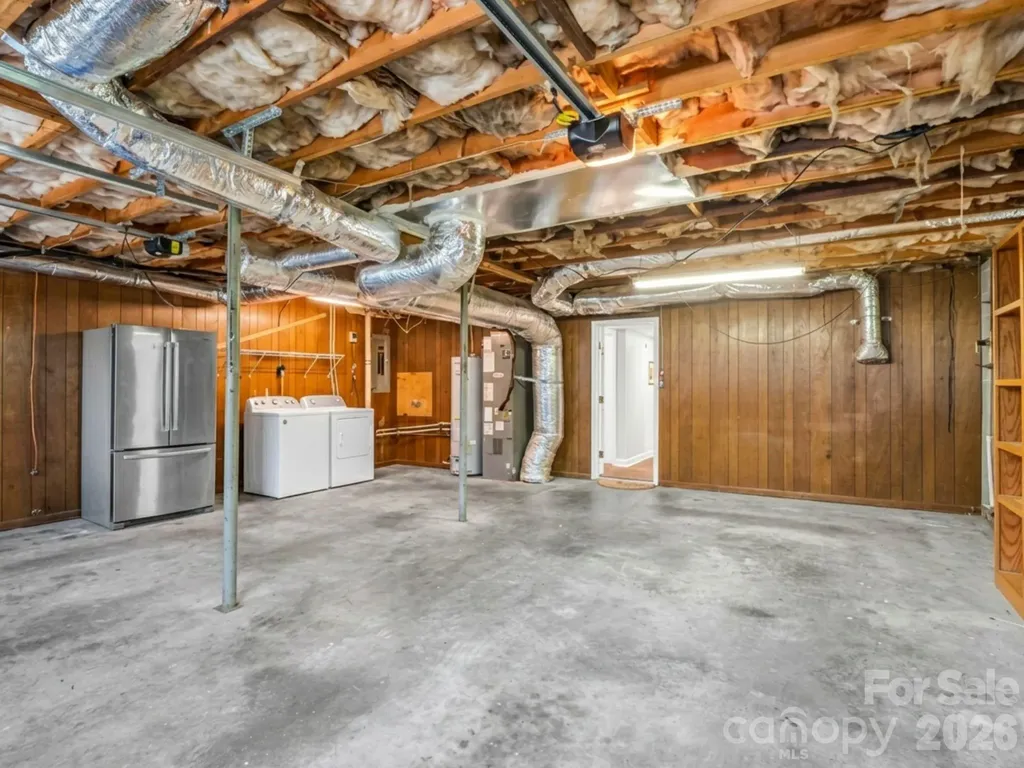 59 Underhill Road Hendersonville NC 28792