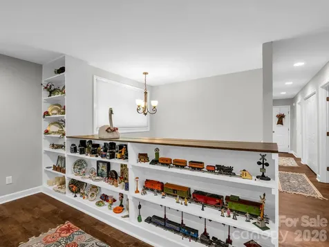 59 Underhill Road Hendersonville NC 28792