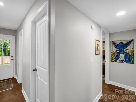 59 Underhill Road Hendersonville NC 28792
