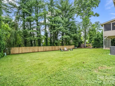 59 Underhill Road Hendersonville NC 28792