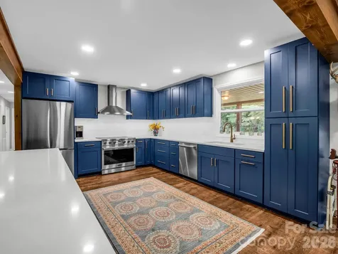 59 Underhill Road Hendersonville NC 28792