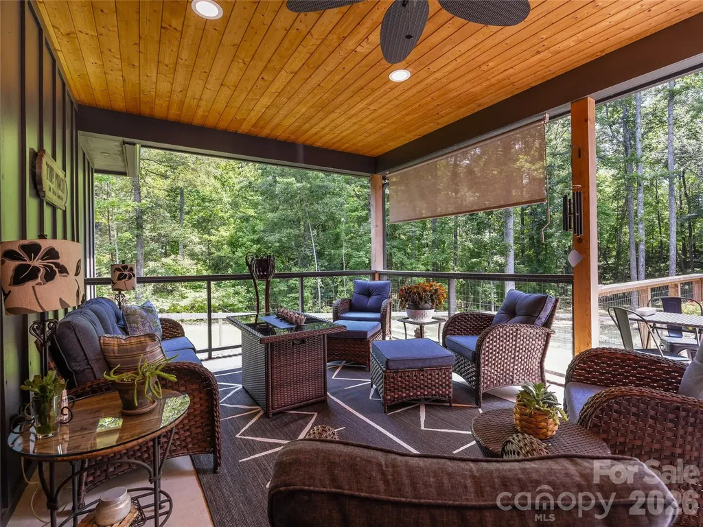 1844 Golf Course Road Columbus NC 28722