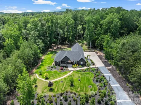 1844 Golf Course Road Columbus NC 28722