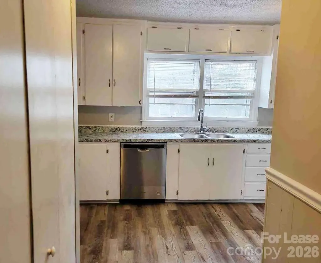 5405 Hilltop Circle Charlotte NC 28269