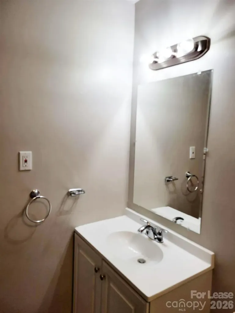 5405 Hilltop Circle Charlotte NC 28269