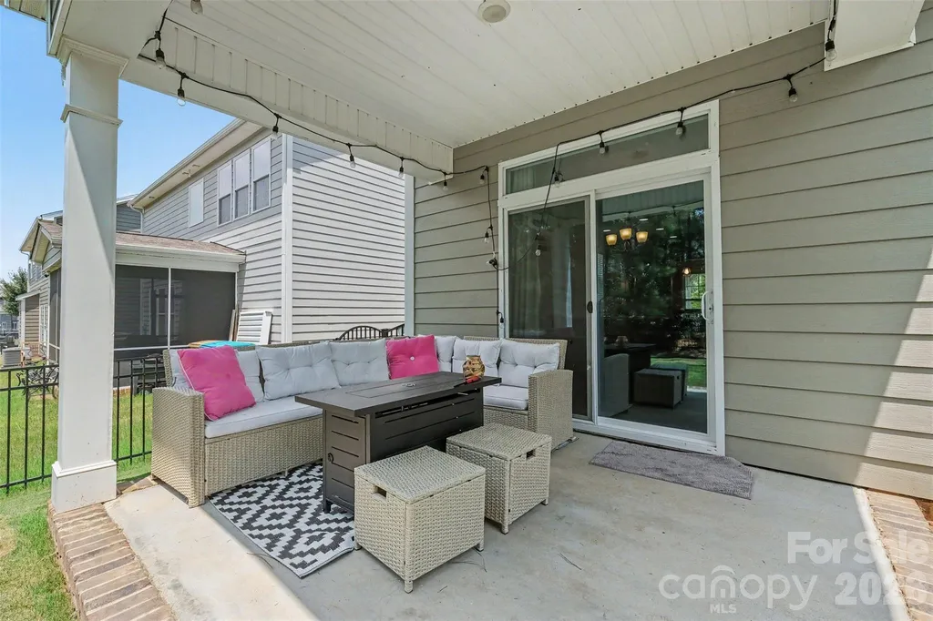 2010 Burton Point Court Waxhaw NC 28173