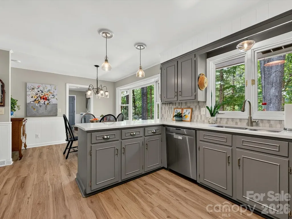 2542 Little Cove Road Charlotte NC 28270