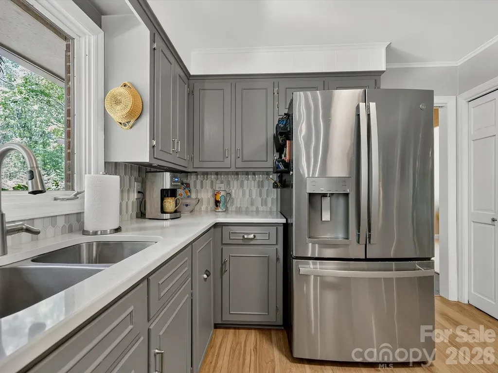 2542 Little Cove Road Charlotte NC 28270