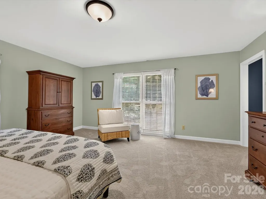 2542 Little Cove Road Charlotte NC 28270