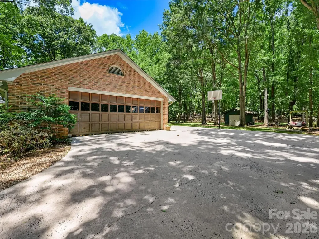 2542 Little Cove Road Charlotte NC 28270