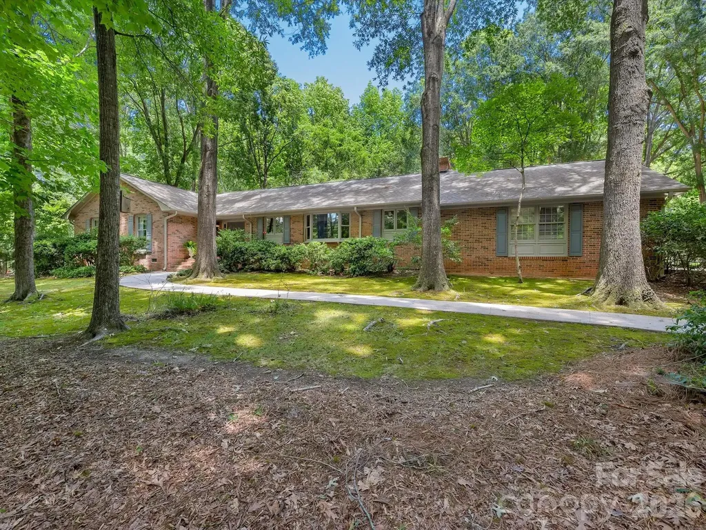 2542 Little Cove Road Charlotte NC 28270