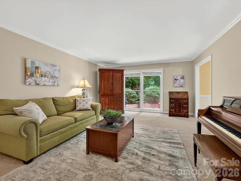 2542 Little Cove Road Charlotte NC 28270