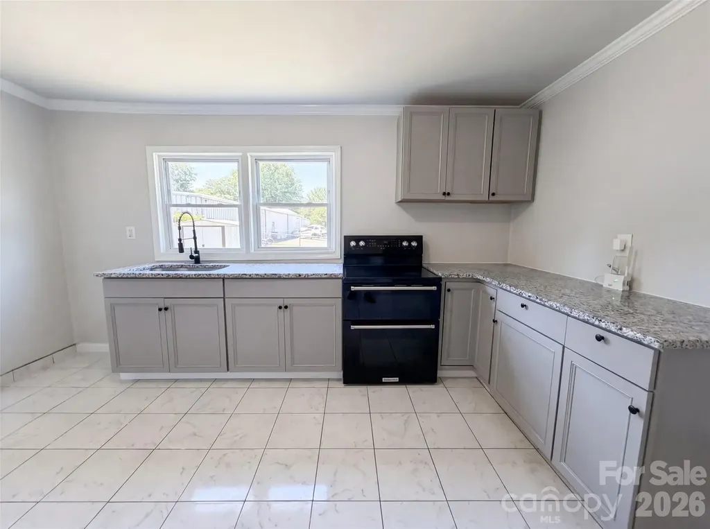 123 E Farmview Street Gastonia NC 28054