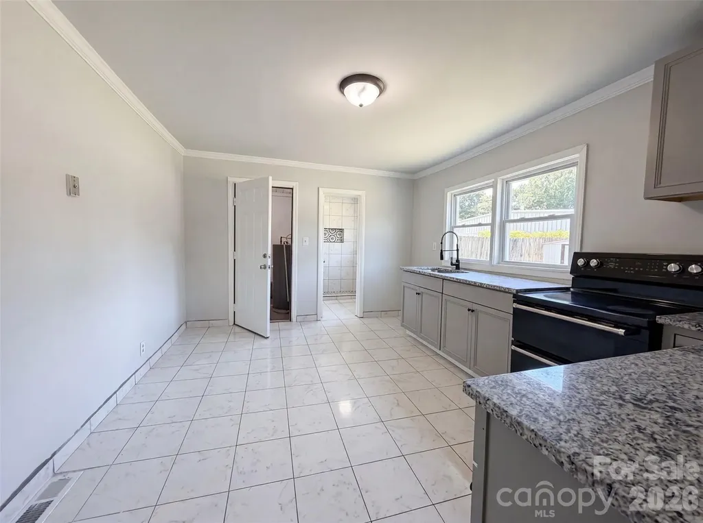 123 E Farmview Street Gastonia NC 28054