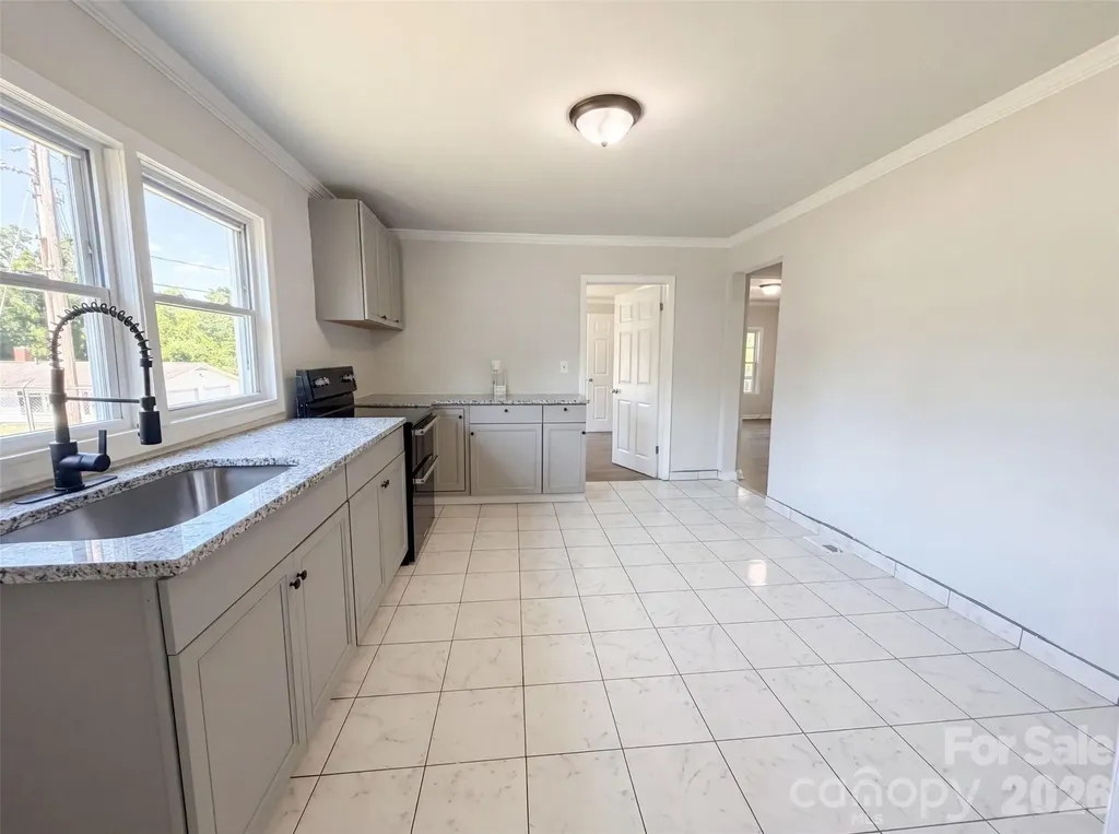 123 E Farmview Street Gastonia NC 28054