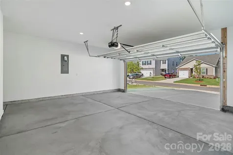 1414 5th Street Drive NE Hickory NC 28601