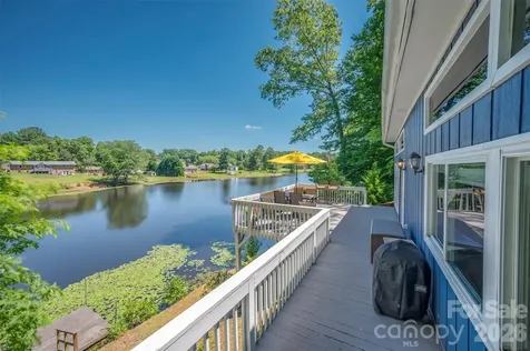 377 Kingswood Drive Forest City NC 28043