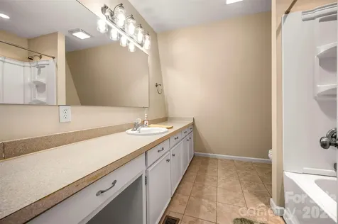 377 Kingswood Drive Forest City NC 28043