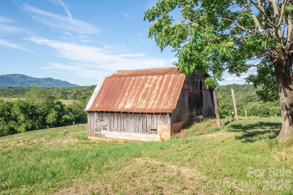 1779 Round Hill Church Road Traphill NC 28685