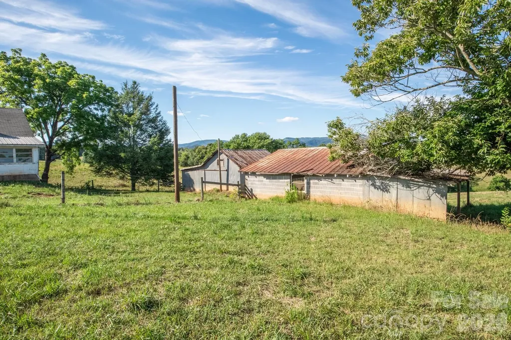 1779 Round Hill Church Road Traphill NC 28685