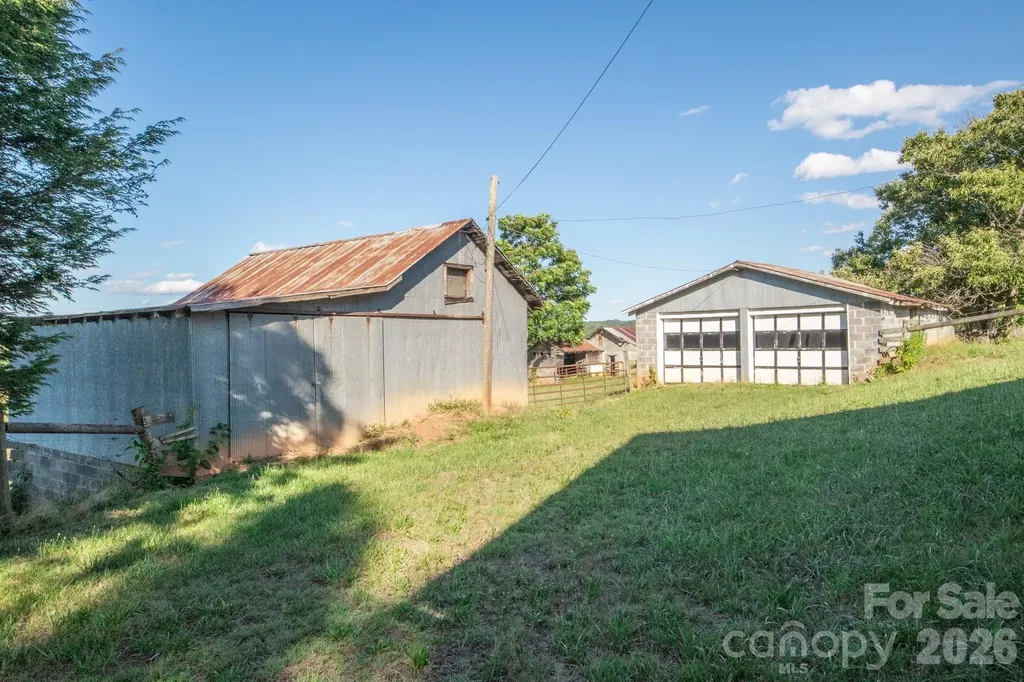 1779 Round Hill Church Road Traphill NC 28685