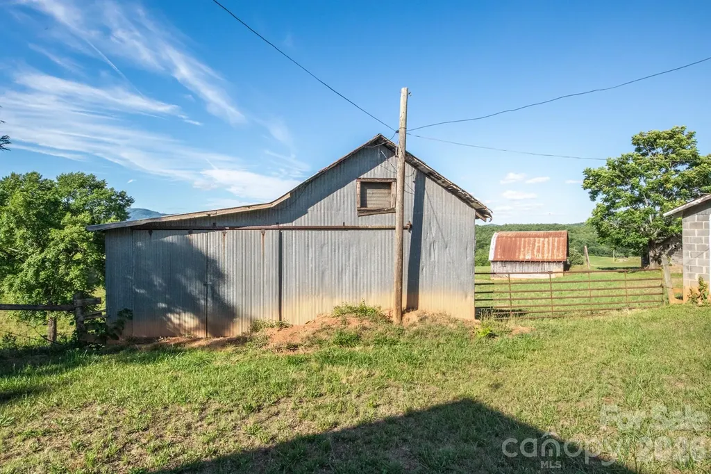 1779 Round Hill Church Road Traphill NC 28685