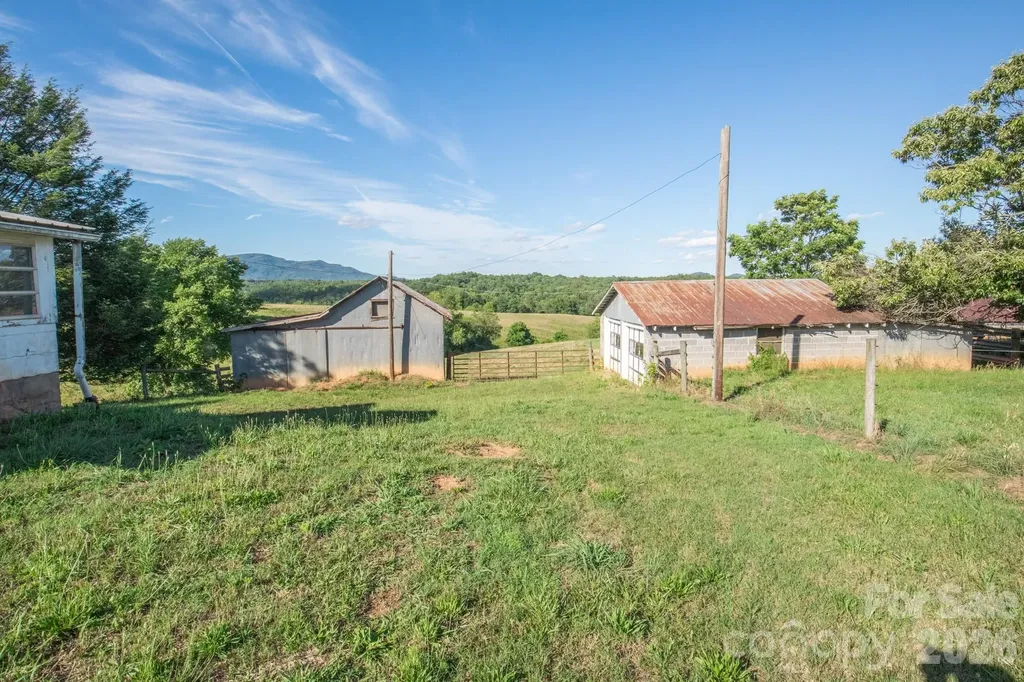 1779 Round Hill Church Road Traphill NC 28685