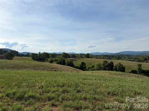 1779 Round Hill Church Road Traphill NC 28685